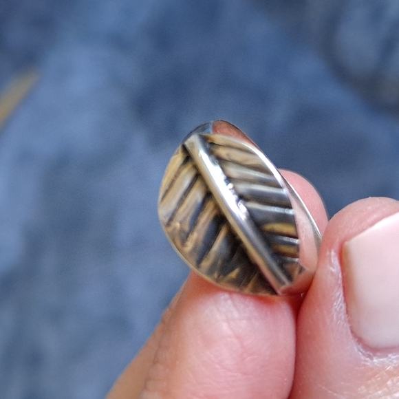 Jewelry - Sterling Silver Leaf 🍃 Ring 6.5